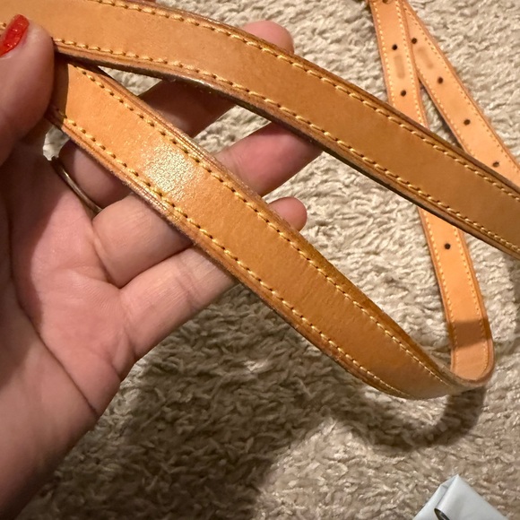 Louis Vuitton bucket bag straps B43 - Picture 4 of 8